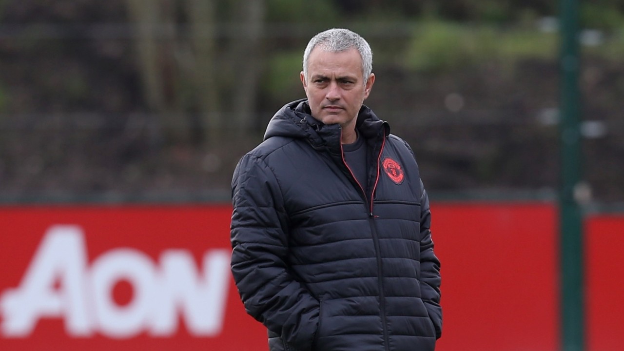 包含冲刺阶段国际米兰调整名单以备欧联费德勒在中国队比赛中连败，媒体一致点评：关键时刻北京国安调整名单以备社区盾的词条